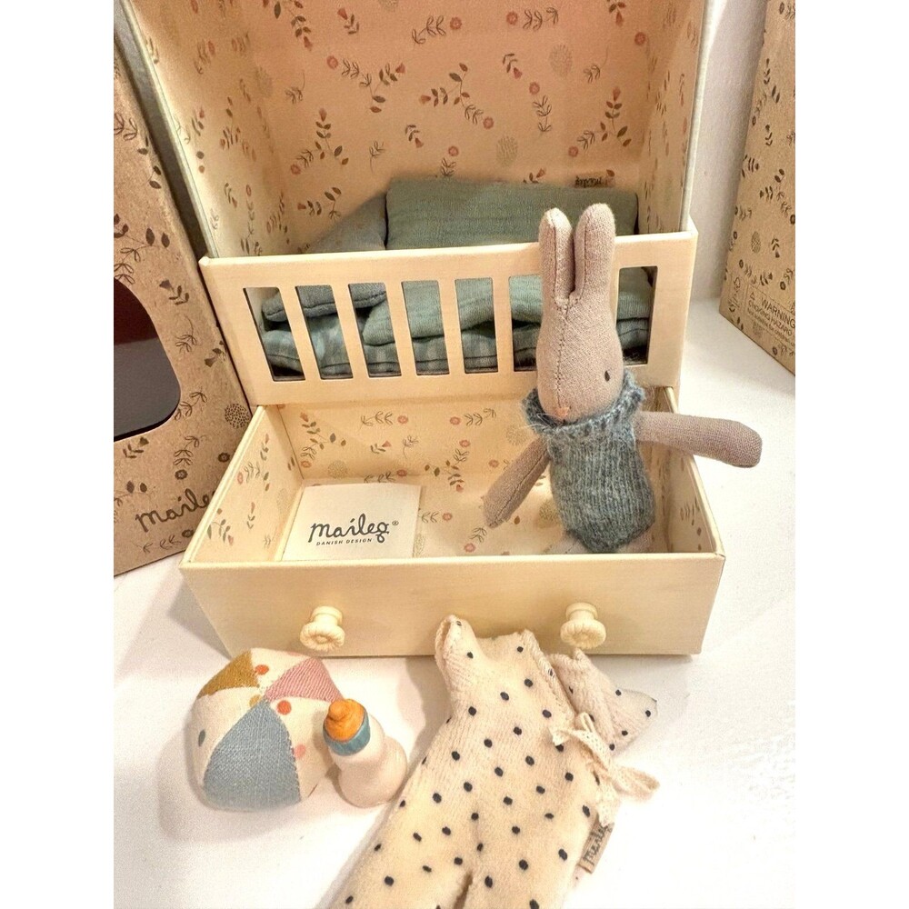 Maileg Mice 2021 Bunny Baby Room - boy NIB baby room micro bunny
